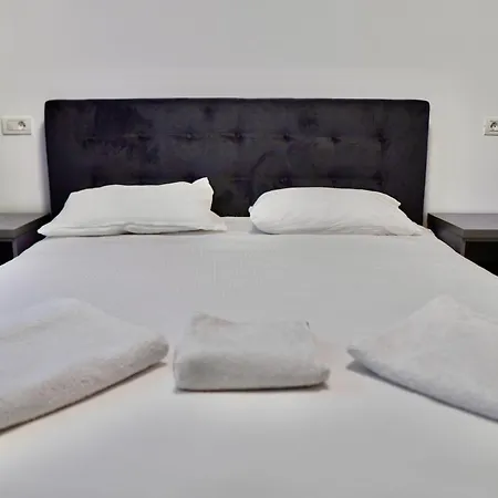 Appartamento Coresi Mall 52 Stefan Baciu, *