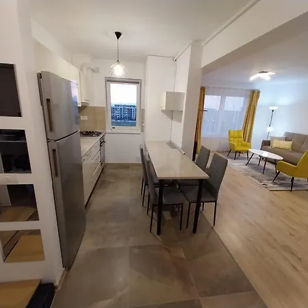 Coresi Mall Top City Apartments 52 Stefan Baciu, * Brasov