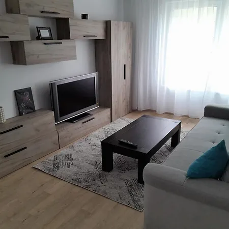 Coresi Mall Top City Apartments 52 Stefan Baciu, Apartment