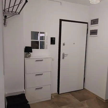 Apartment Coresi Mall Top City Apartments 52 Stefan Baciu, *