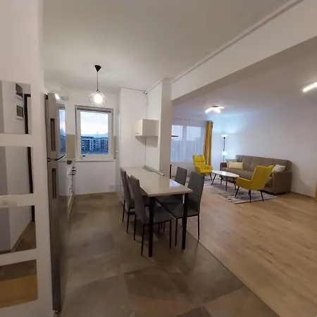 Coresi Mall Top City Apartments 52 Stefan Baciu, Apartment Brasov