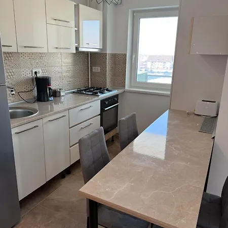 Coresi Mall Top City Apartments 52 Stefan Baciu, Apartment *
