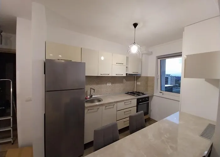 Coresi Mall 52 Stefan Baciu, Lägenhet *