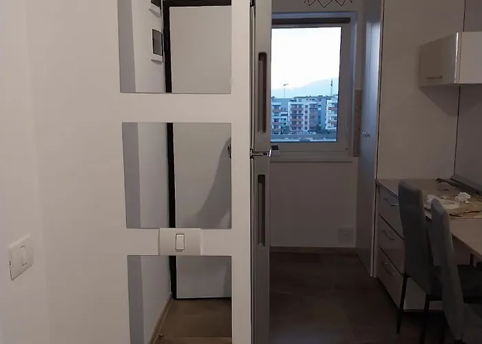 Coresi Mall 52 Stefan Baciu, Braşov