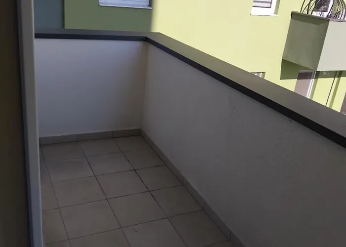 Coresi Mall 52 Stefan Baciu, Braşov